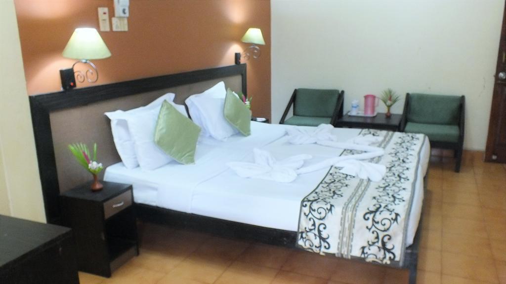 Alor Grande Holiday Resort Кандолим Экстерьер фото
