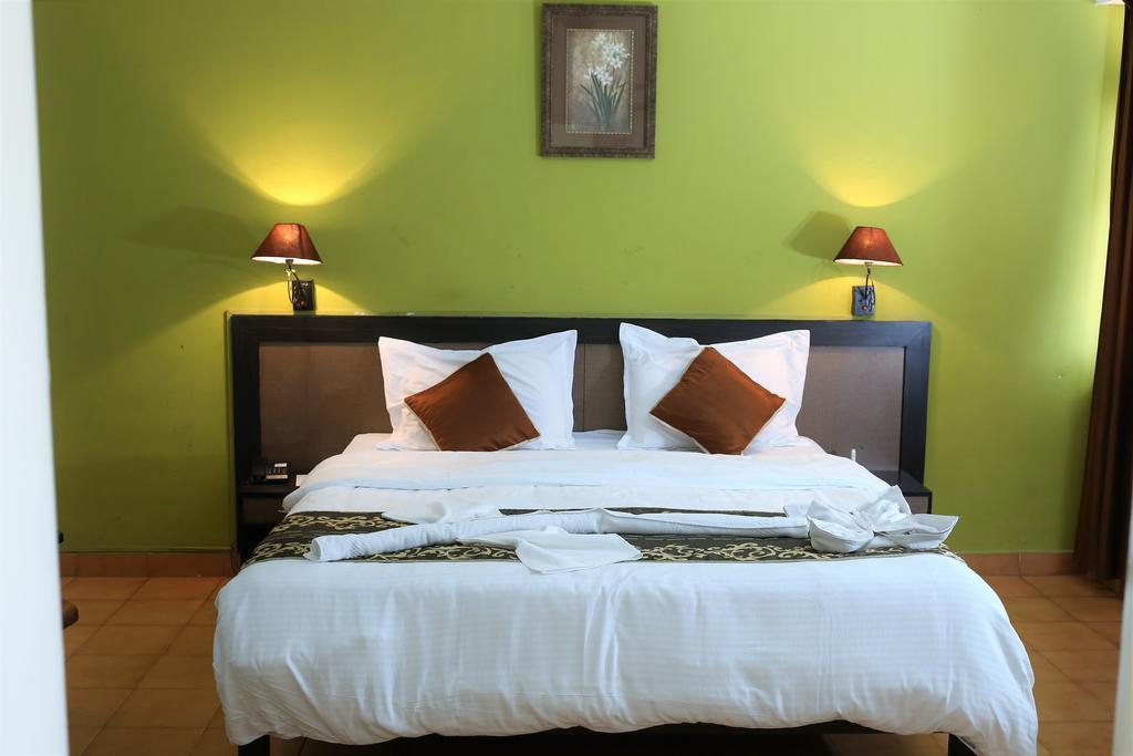 Alor Grande Holiday Resort Кандолим Экстерьер фото